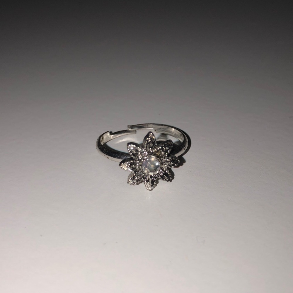 Silver Flower Ring
